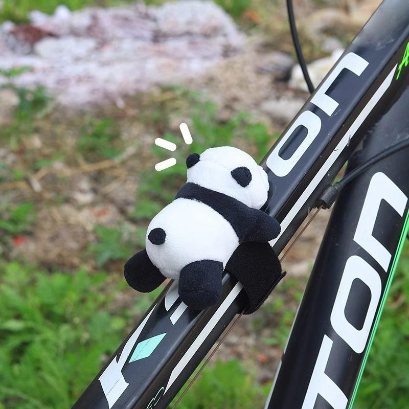 パンダ漫画ペンダント自転車装飾品ユニークなサイクリングアクセ - Mountain Biking Gifts のレビューと価格
