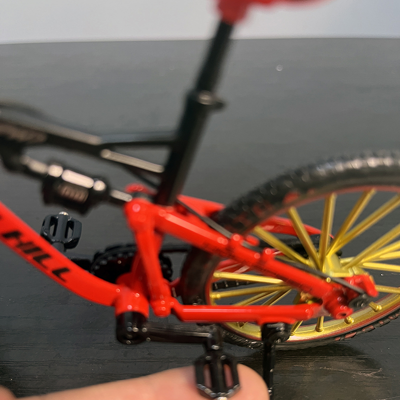 1:10 モデル合金自転車ダイキャストマウンテンフィンガーレ - Mountain Biking Gifts のレビューと価格